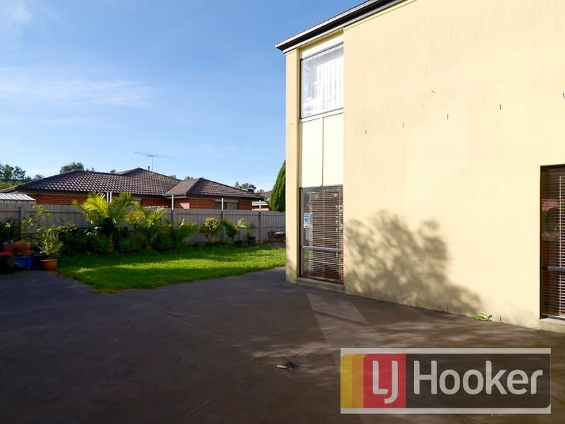 12 River Terrace, Hallam VIC 3803