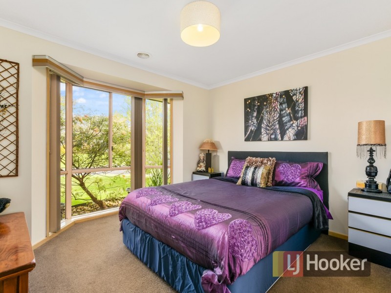 2 Oldhome Court, Narre Warren South VIC 3805