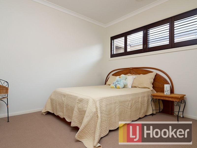 11 Jefferson Avenue, Cranbourne North VIC 3977