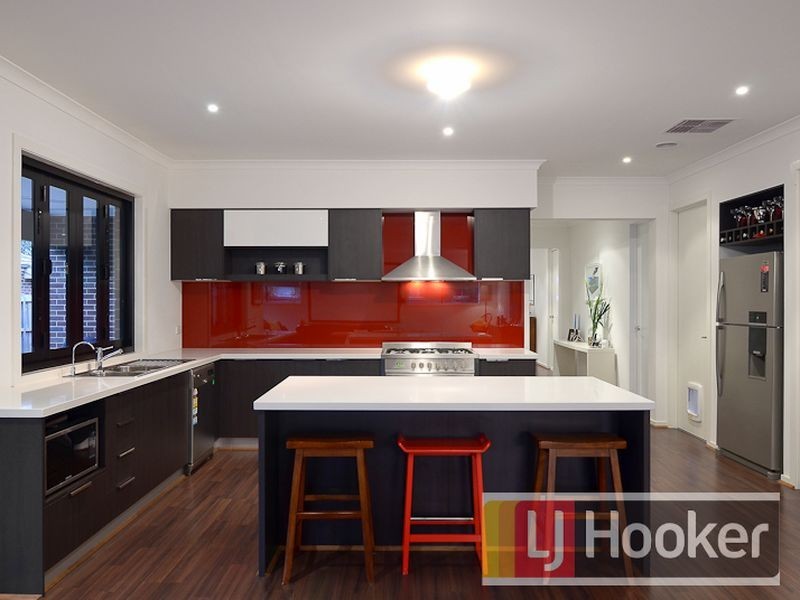 193 Linsell Boulevard, Cranbourne East VIC 3977