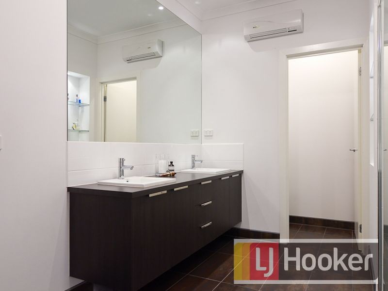 193 Linsell Boulevard, Cranbourne East VIC 3977