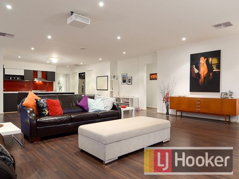 193 Linsell Boulevard, Cranbourne East VIC 3977