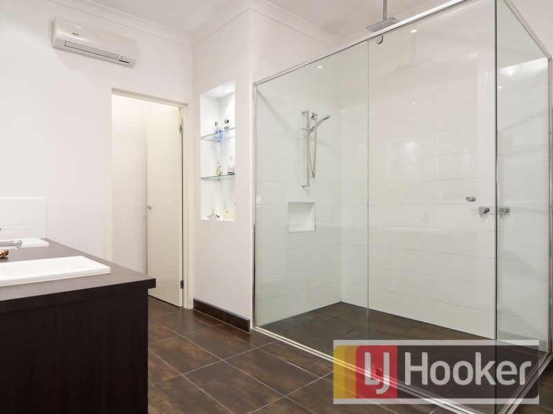 193 Linsell Boulevard, Cranbourne East VIC 3977