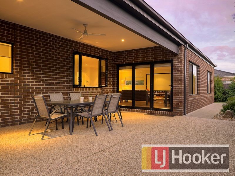 193 Linsell Boulevard, Cranbourne East VIC 3977