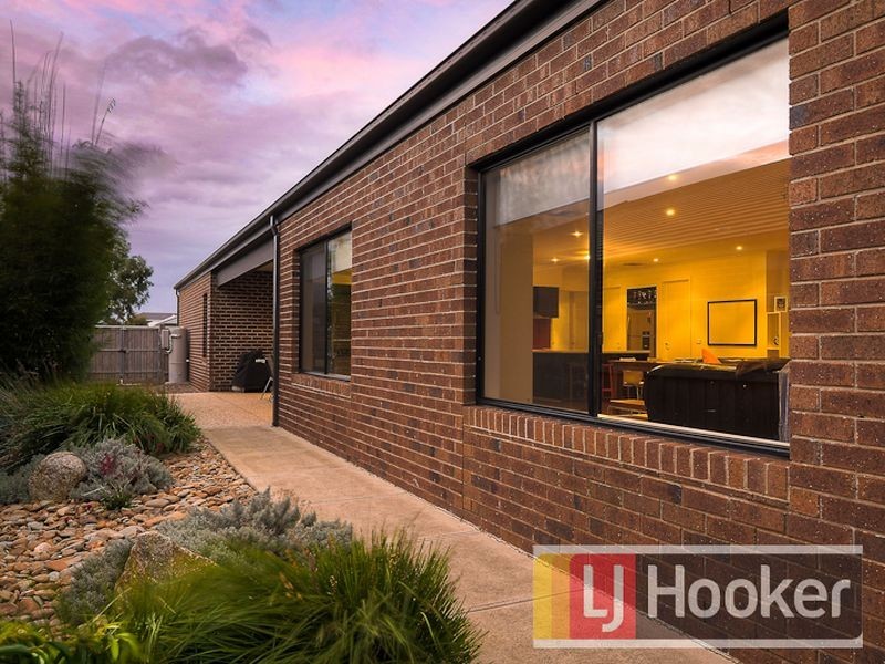 193 Linsell Boulevard, Cranbourne East VIC 3977