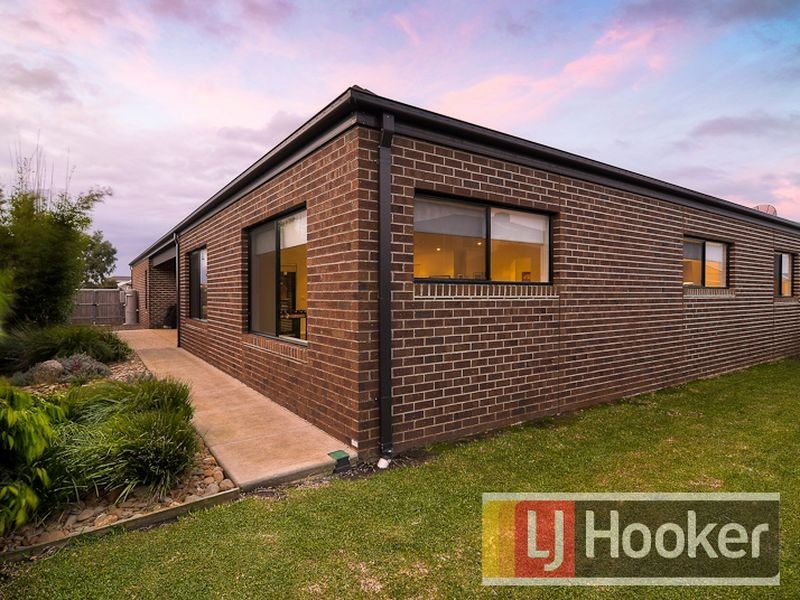 193 Linsell Boulevard, Cranbourne East VIC 3977