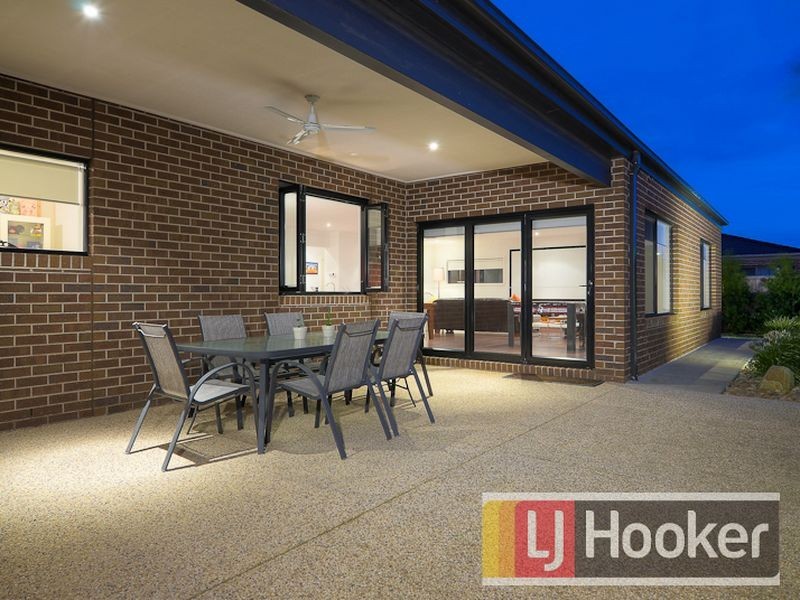 193 Linsell Boulevard, Cranbourne East VIC 3977