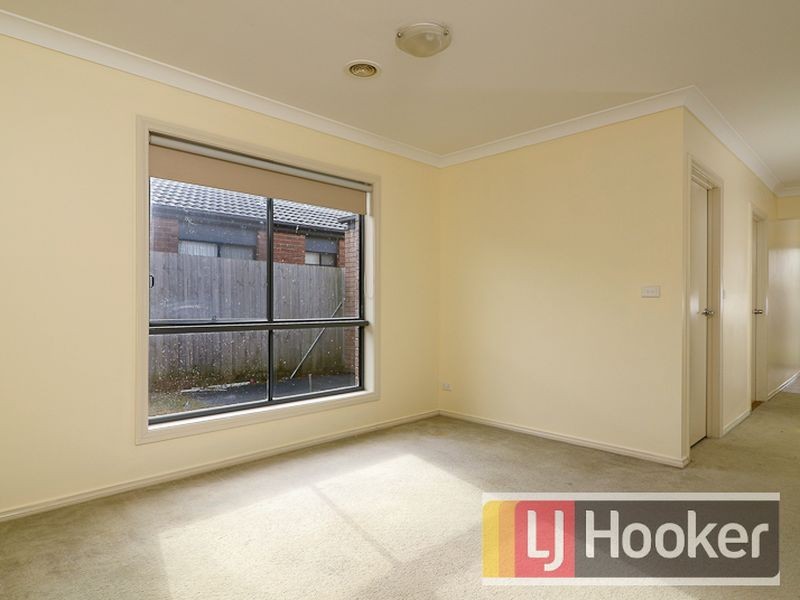 11 Pharaoh Drive, Cranbourne VIC 3977