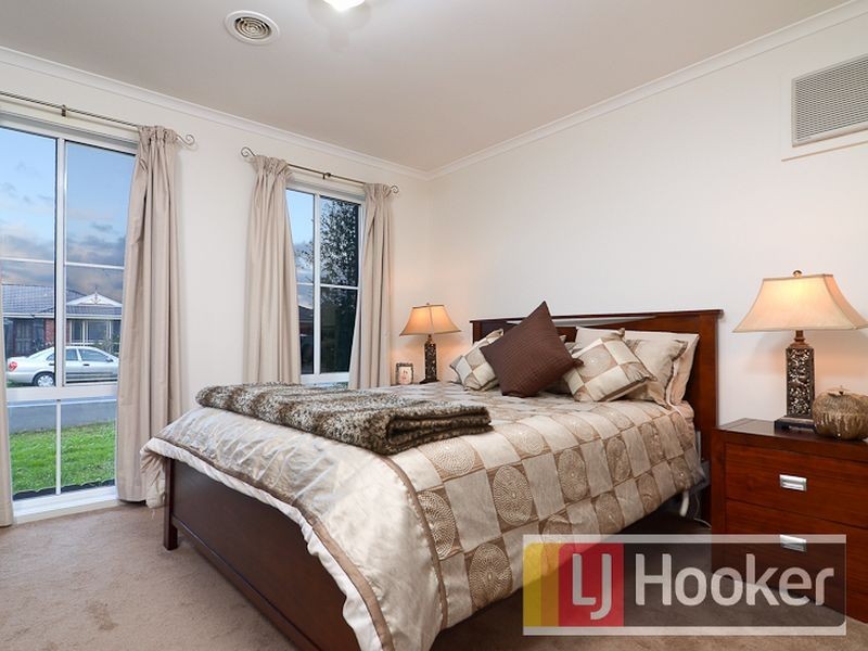 32 St Georges Road, Narre Warren South VIC 3805