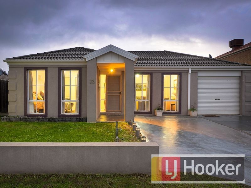 32 St Georges Road, Narre Warren South VIC 3805