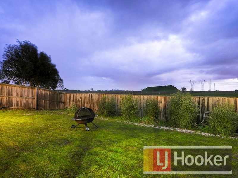 32 St Georges Road, Narre Warren South VIC 3805