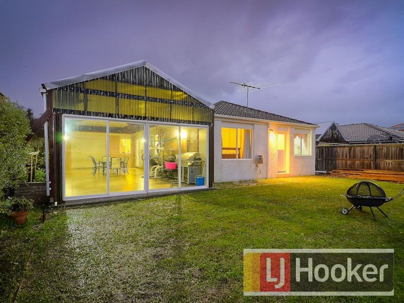 32 St Georges Road, Narre Warren South VIC 3805