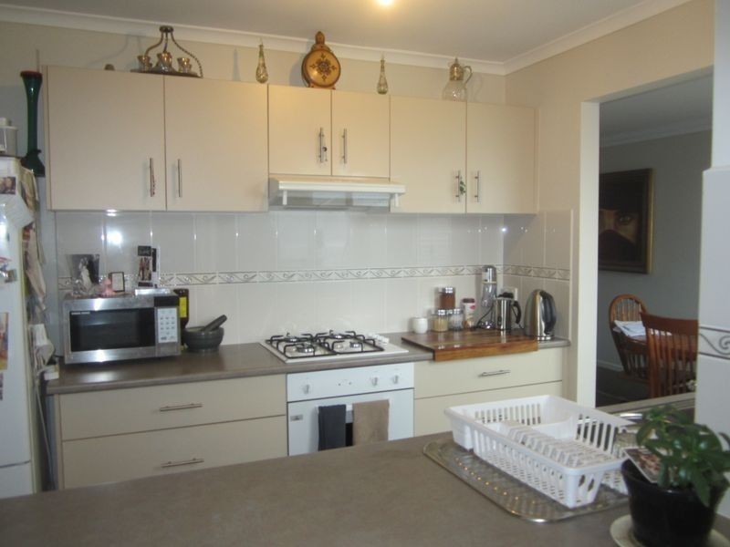 2 Spencer Place, Pakenham VIC 3810