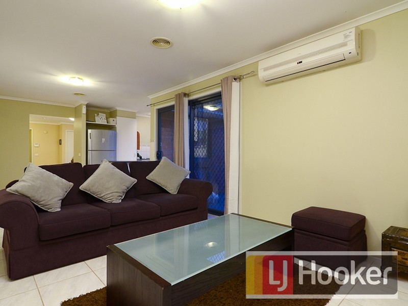 10 Butterfield Place, Cranbourne North VIC 3977