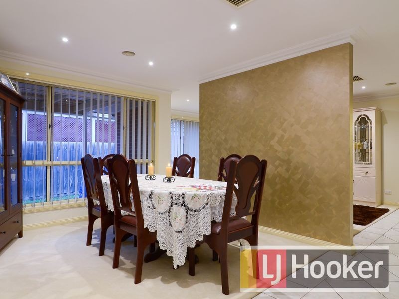 16 Tegans Close, Hallam VIC 3803