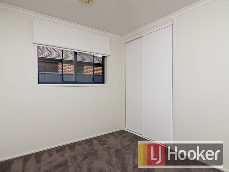 47 The Parkway, Pakenham VIC 3810