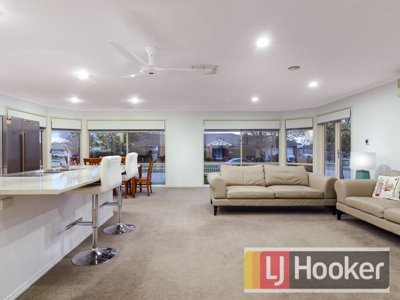 111 The Promenade, Narre Warren South VIC 3805