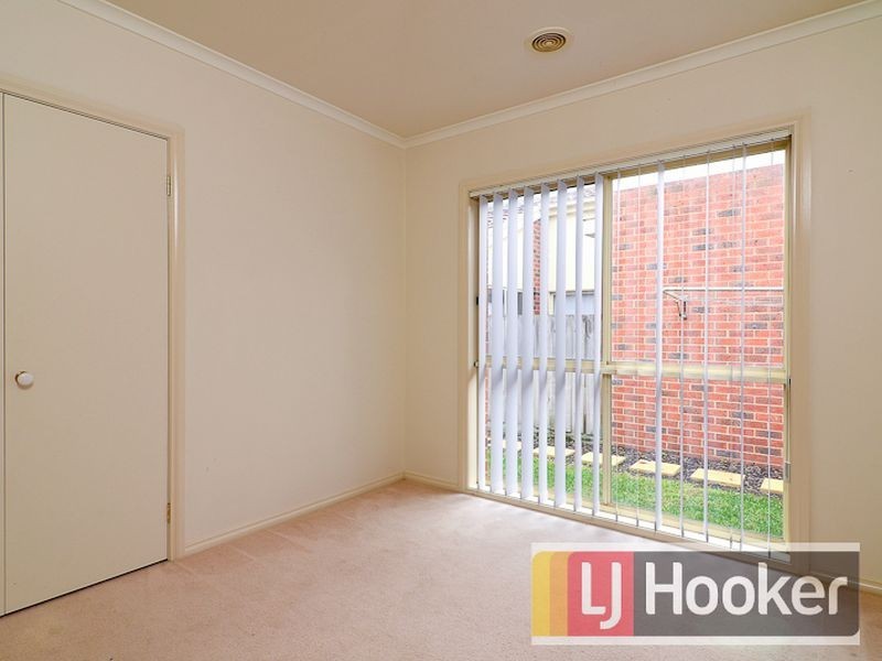 2 Margie Square, Narre Warren South VIC 3805