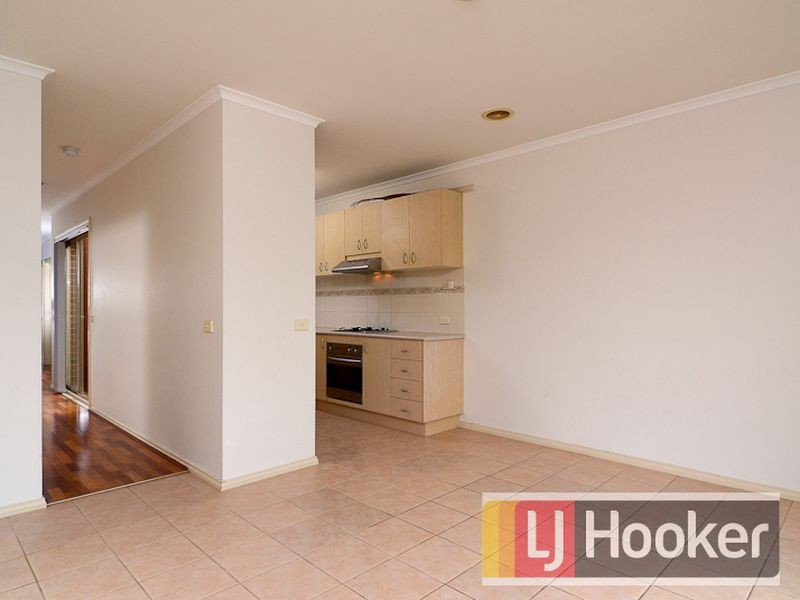 2 Margie Square, Narre Warren South VIC 3805