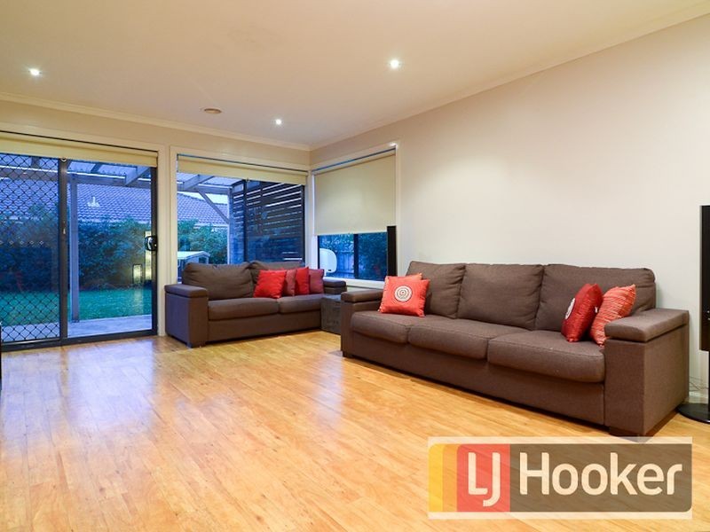 20 Pevensey Drive, Narre Warren South VIC 3805