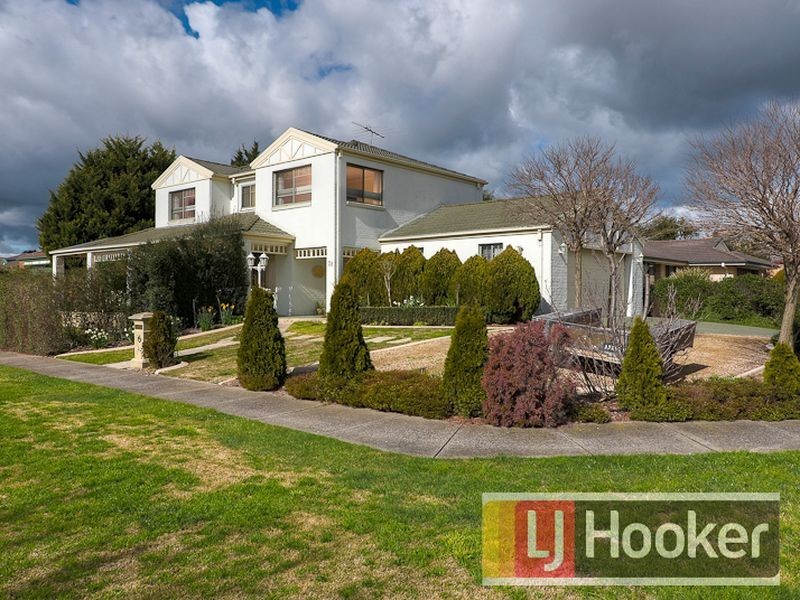 28 Hickory Drive, Narre Warren South VIC 3805