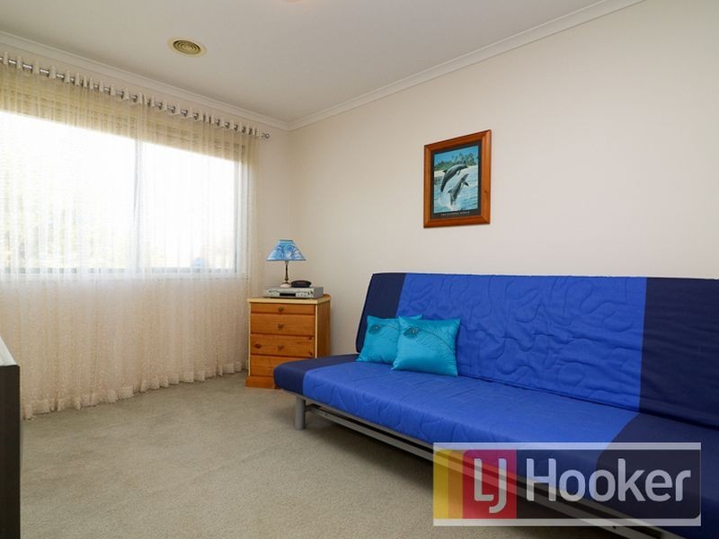 28 Hickory Drive, Narre Warren South VIC 3805