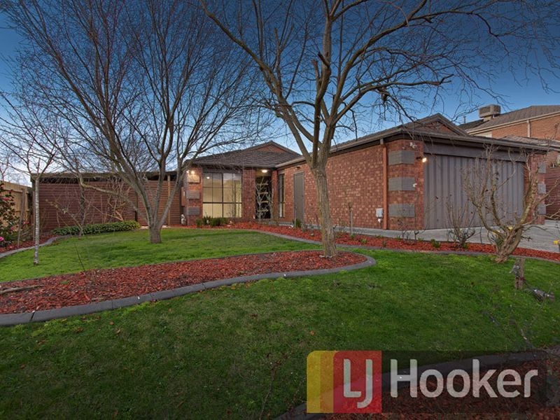 26 Lighthorse Crescent, Narre Warren South VIC 3805