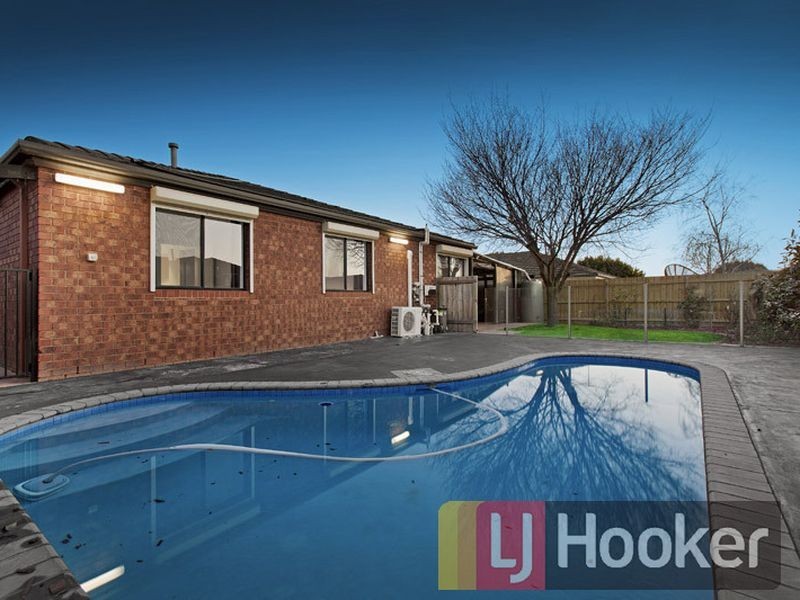 26 Lighthorse Crescent, Narre Warren South VIC 3805
