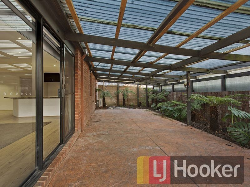 26 Lighthorse Crescent, Narre Warren South VIC 3805