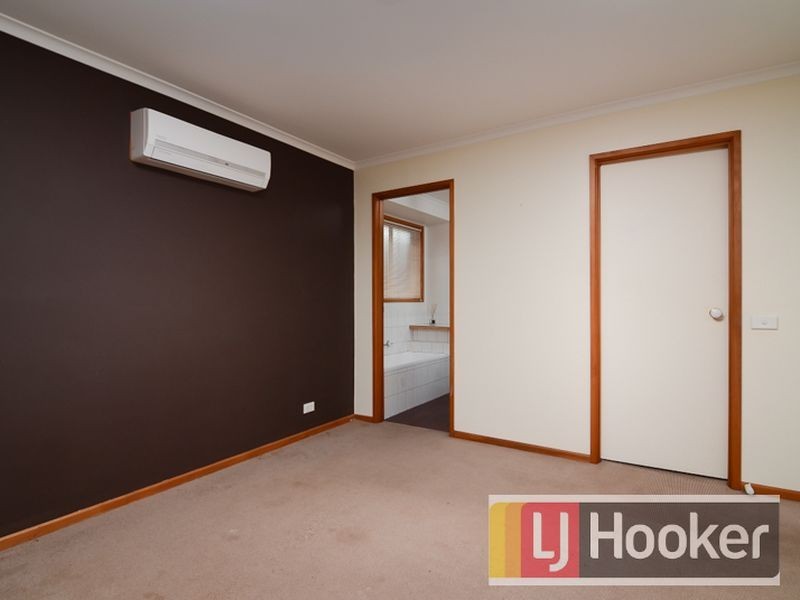 4 Fieldlark Court, Carrum Downs VIC 3201