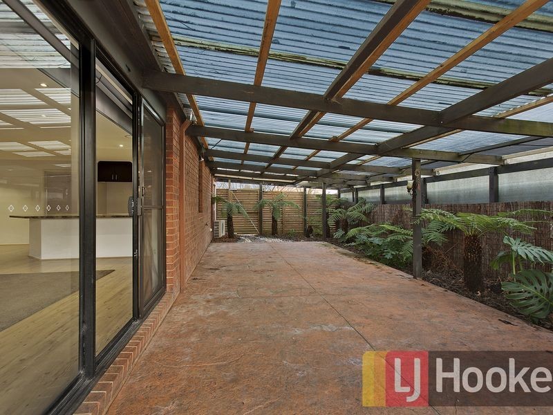 26 Lighthorse Crescent, Narre Warren South VIC 3805