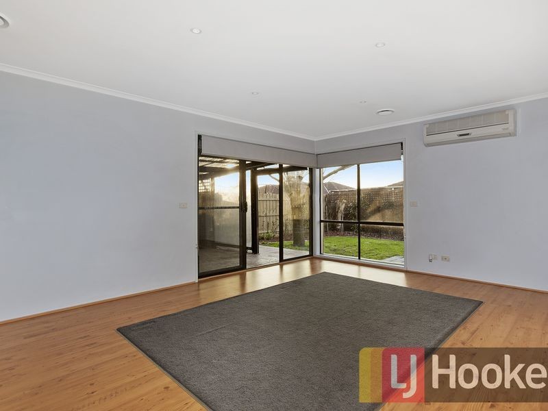 26 Lighthorse Crescent, Narre Warren South VIC 3805