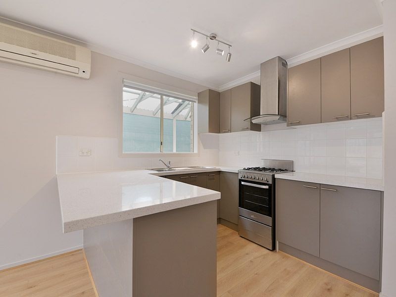 32 The Parkway, Hampton Park VIC 3976