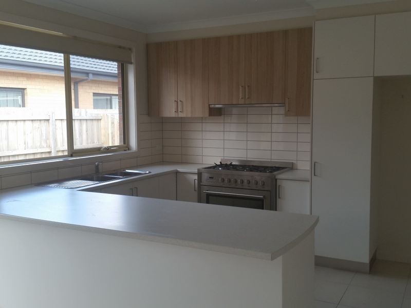 40 Banjo Circuit, Lynbrook VIC 3975