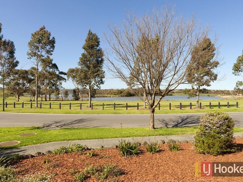 5 The Esplanade, Narre Warren South VIC 3805