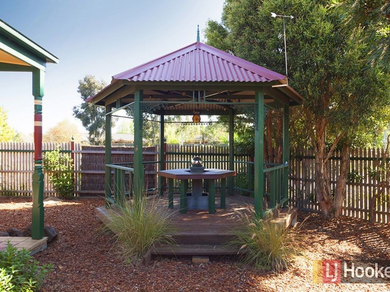 5 The Esplanade, Narre Warren South VIC 3805