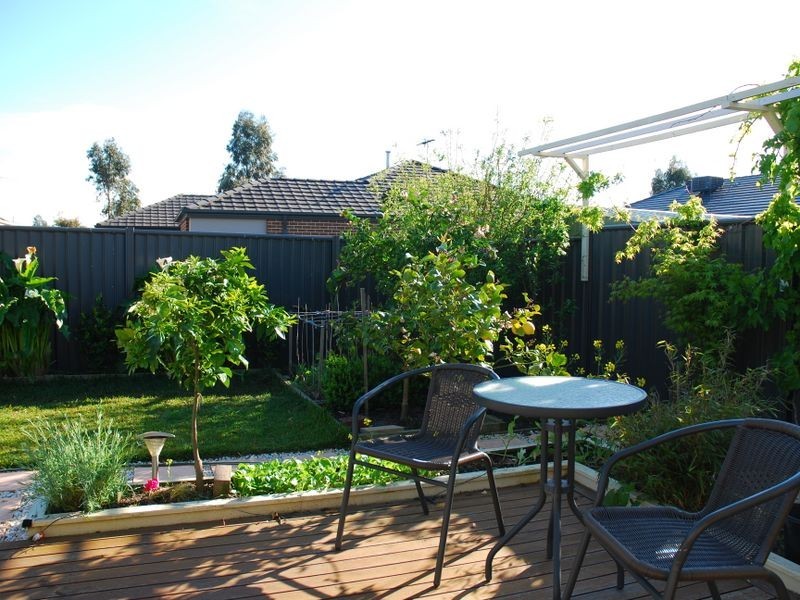 32 Sabel Drive, Cranbourne North VIC 3977