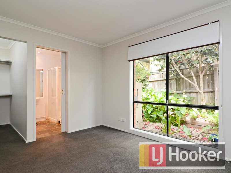 27 Terrapin Drive, Narre Warren South VIC 3805