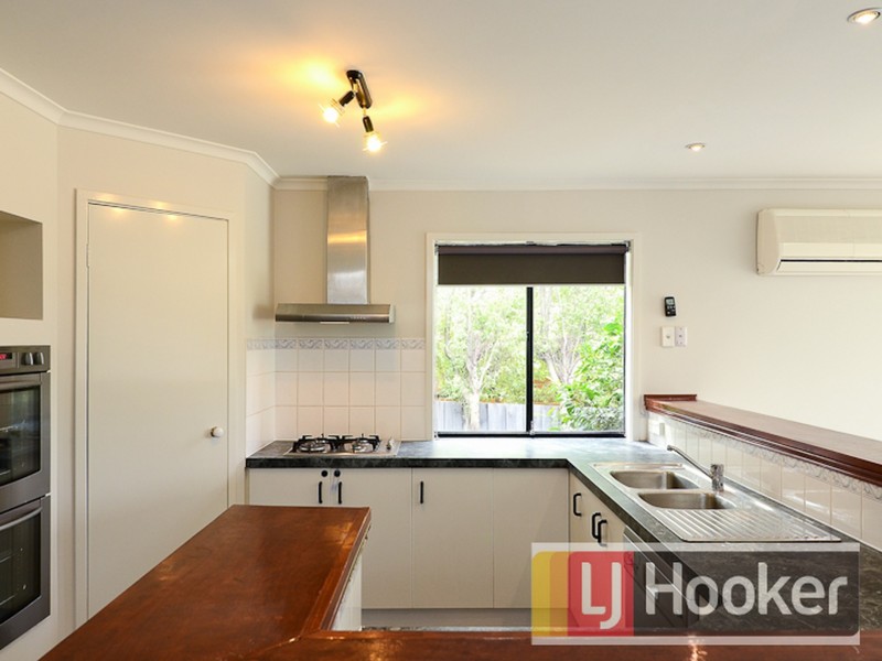 27 Terrapin Drive, Narre Warren South VIC 3805