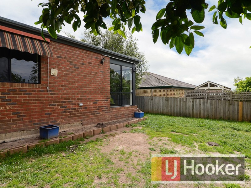 27 Terrapin Drive, Narre Warren South VIC 3805
