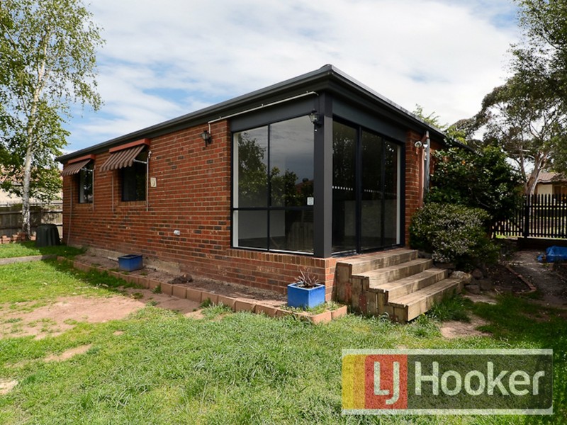 27 Terrapin Drive, Narre Warren South VIC 3805