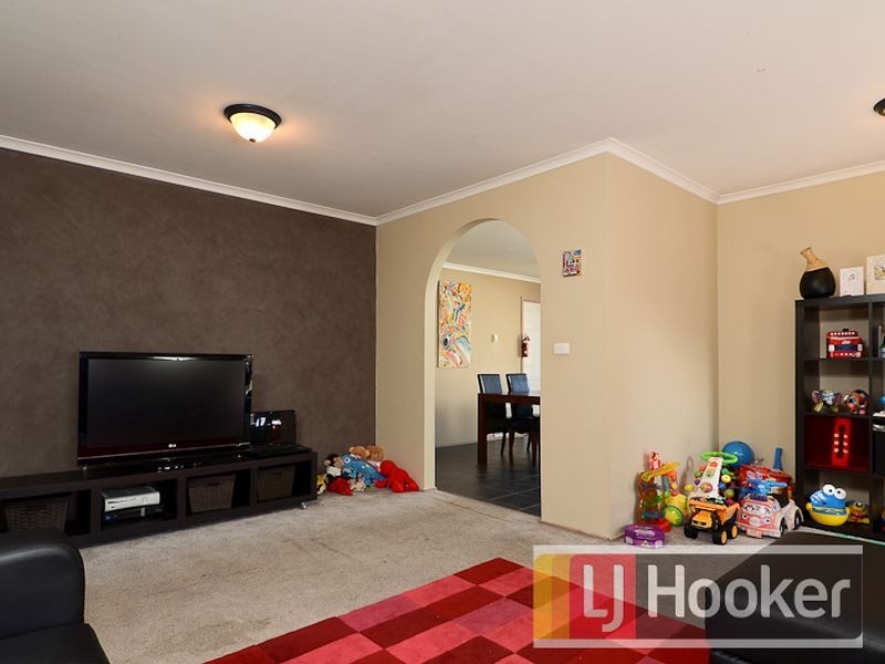 4 Tenandra Court, Berwick VIC 3806