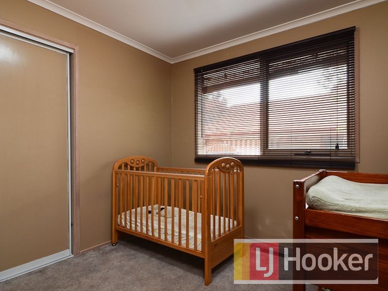 4 Tenandra Court, Berwick VIC 3806