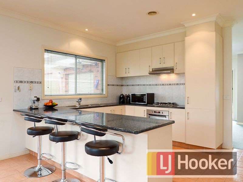 9 River Terrace, Hallam VIC 3803