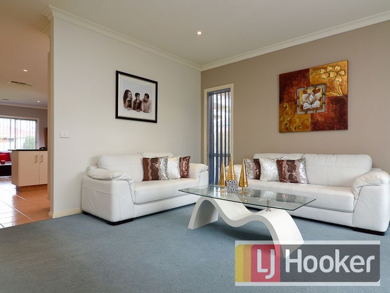 9 River Terrace, Hallam VIC 3803
