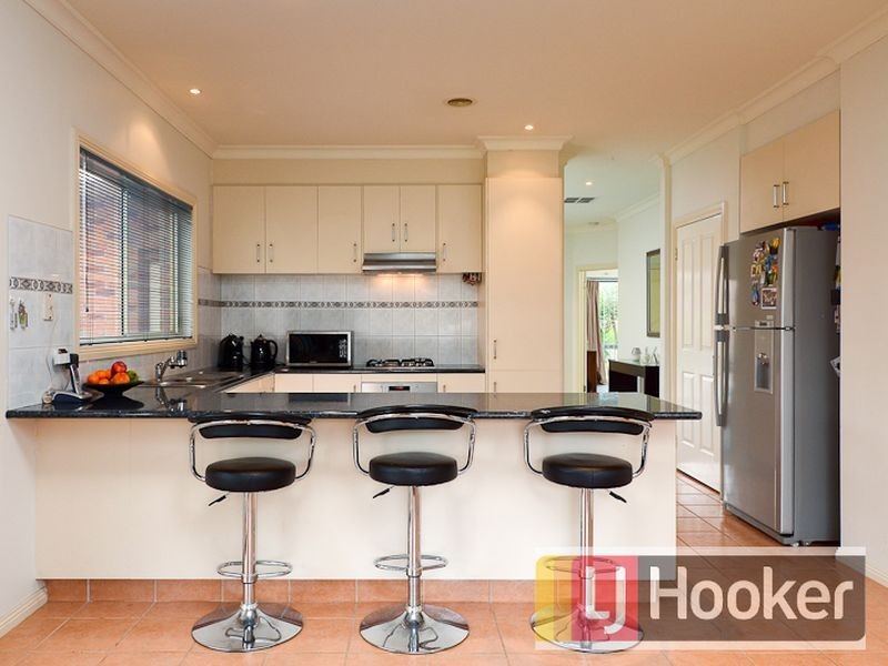9 River Terrace, Hallam VIC 3803