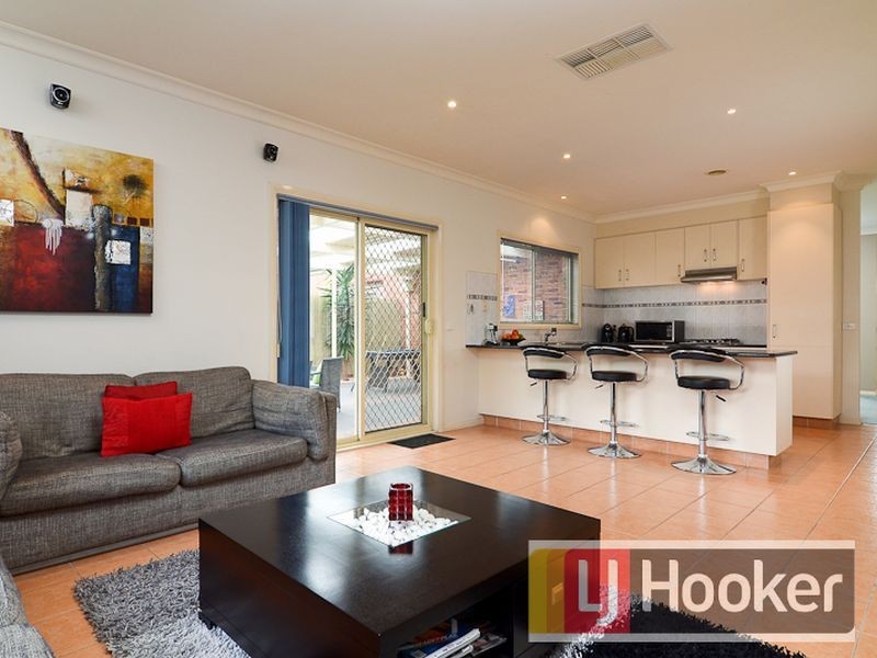 9 River Terrace, Hallam VIC 3803