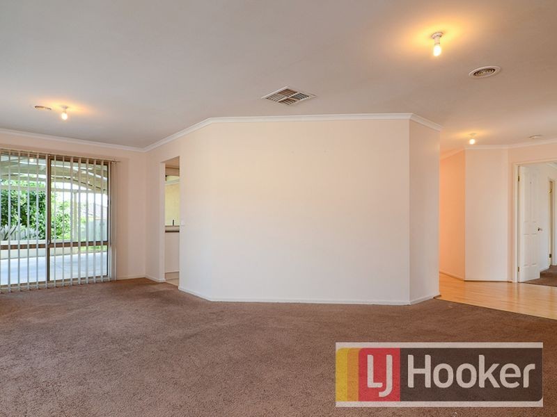 5 Farskiene Place, Hampton Park VIC 3976
