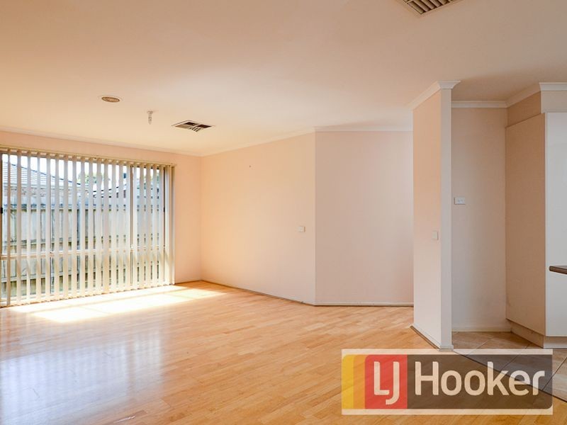 5 Farskiene Place, Hampton Park VIC 3976