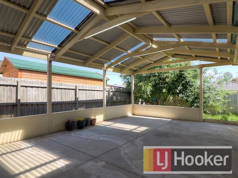 5 Farskiene Place, Hampton Park VIC 3976